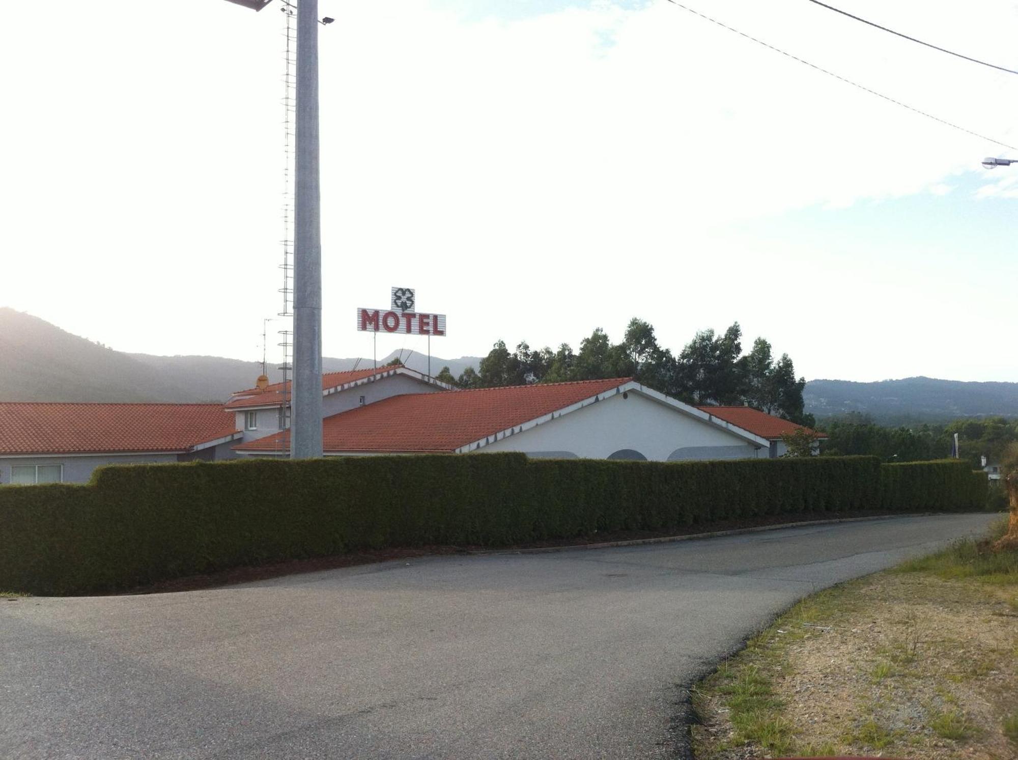 Motel Trebol 투이 외부 사진