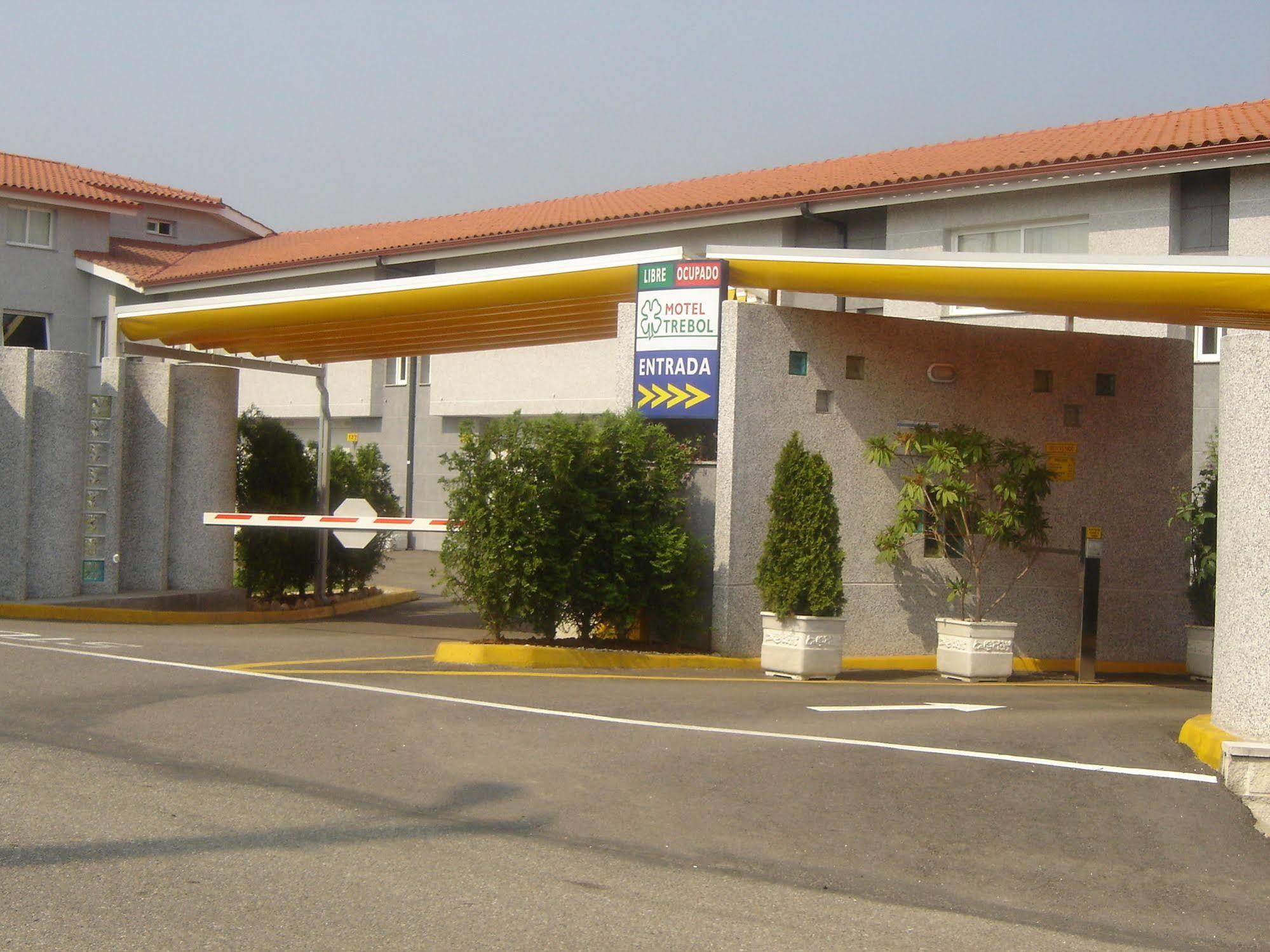 Motel Trebol 투이 외부 사진